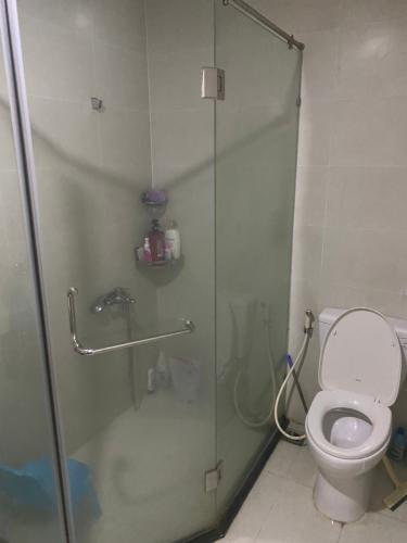 Toilet Grand Riverside, Quận 4 Căn hộ Grand Riverside tầng trung, nội thất châu Âu sang trọng.