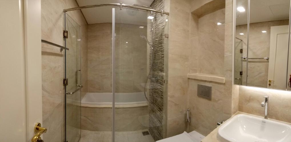 Phòng tắm Vinhomes Golden River, Quận 1 Căn hộ tầng thấp Vinhomes Golden River nội thất cơ bản.