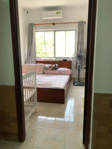 Phòng ngủ chung cư Hưng Vượng 2, Quận 7 Căn hộ chung cư Hưng Vượng 2 nội thất cơ bản, hướng Đông Nam.