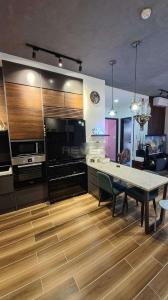 Phòng bếp The Park Residence, Nhà Bè Căn hộ The Park Residence đầy đủ nội thất, ban công hướng Tây.