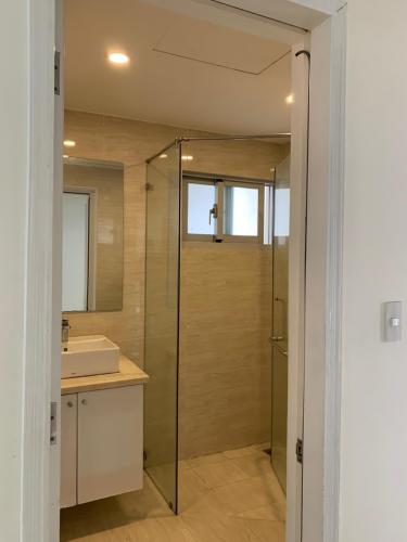 Phòng tắm Star Hill Phú Mỹ Hưng, Quận 7 Căn hộ Star Hill Phú Mỹ Hưng tầng trung, view nội khu hồ bơi.