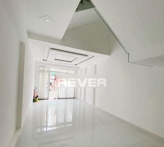 Nhà phố Quận 7 Nhà phố thiết kế kỹ lưỡng có 1 trệt 3 lầu diện tích 72m2, nội thất cơ bản.