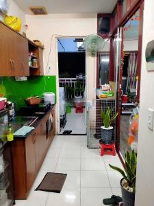 Phòng bếp căn hộ Bình Trị Đông B, Bình Tân Căn hộ Bình Trị Đông B tầng 9 gồm 2 phòng ngủ, nội thất cơ bản.