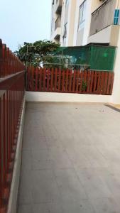 Ban công căn hộ Lux Garden, Quận 7 Căn hộ tầng 5 Lux Garden ban công Tây Bắc thoáng mát, đầy đủ nội thất.