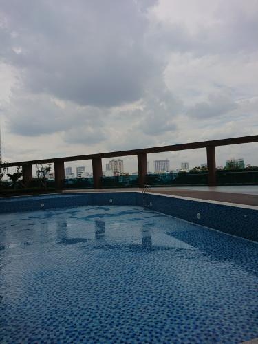 Hồ bơi Eco Green Saigon Căn hộ Eco Green Saigon tầng thấp, view thành phố sầm uất.