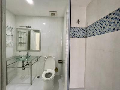 Phòng tắm căn hộ Sky Garden 3, Quận 7 Căn hộ Sky Garden 3 tầng 6, view cây xanh thoáng mát trong lành.