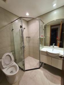 Không gian căn hộ Vinhomes Central Park, Quận Bình Thạnh Căn hộ cao cấp Vinhomes Central Park có 3 phòng ngủ, đầy đủ nội thất.