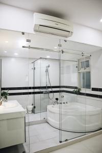 Căn hộ La Casa quận 7 Căn hộ tầng 28 La Casa ban công Đông Nam, nội thất đầy đủ