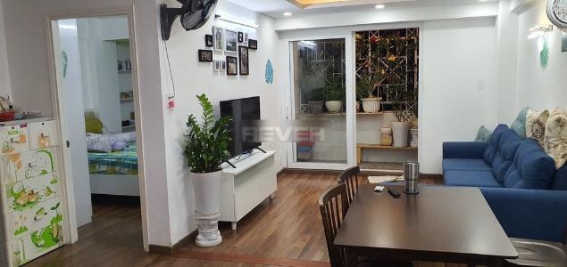 Phòng khách chung cư Miếu Nổi, Bình Thạnh Căn hộ chung cư Miếu Nổi hướng Nam, view sông mát mẻ.