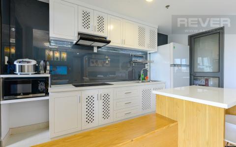 Không gian bếp Căn hộ Masteri Thảo Điền tầng cao hướng Đông Nam tháp T1