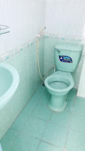 Không gian nhà phố Quận Gò Vấp Nhà phố kết cấu 1 trệt 1 lầu hướng Đông mát mẻ, khu vực an ninh tốt.