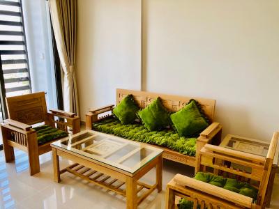 phòng khách căn hộ  1+1 phòng ngủ the sun avenue Căn hộ The Sun Avenue đón view nội khu, nội thất đầy đủ.