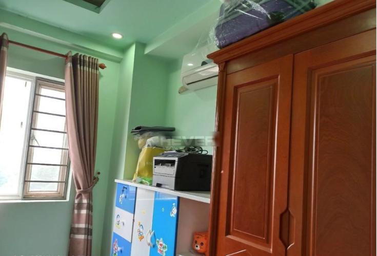 Phòng ngủ bên trong Căn hộ Nhất Lan Căn hộ Chung cư Nhất Lan tầng 5 diện tích 50m2, nội thất cơ bản.