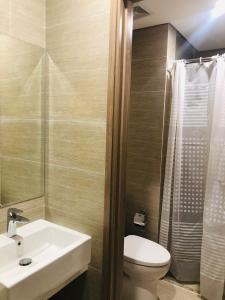 Phòng Tắm Vinhomes Grand Park Căn hộ Vinhomes Grand Park tầng cao, hướng nội khu mát mẻ.