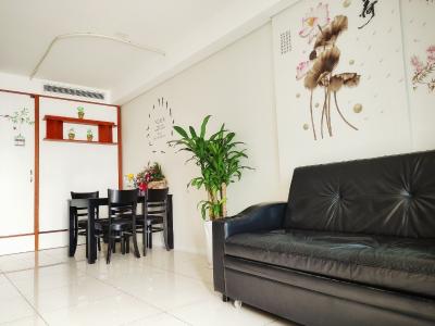 Phòng khách Rivera Park Quận 10 Căn hộ Rivera Park Sài Gòn tầng cao, hướng Tây Nam.