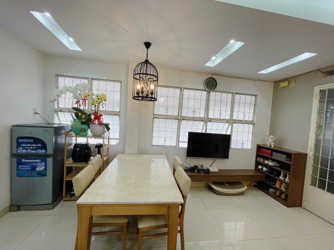 Phòng bếp chung cư Phan Xích Long, Phú Nhuận Căn hộ chung cư Phan Xích Long hướng Tây Bắc, đầy đủ nội thất.