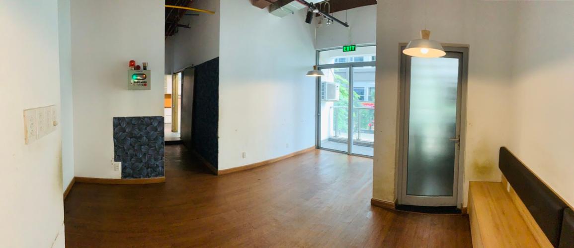 Không gian căn Shop-house Vinhomes Central Park, Bình Thạnh Căn Shop-house 1 trệt 1 lầu cửa hướng Bắc, nội thất cơ bản.