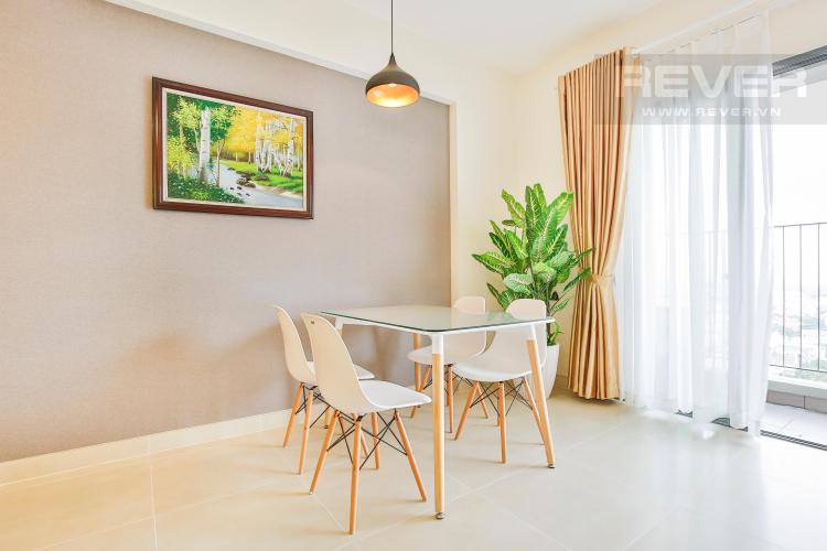 Khu bàn ăn gần ban công Căn góc tầng cao T4A Masteri Thảo Điền