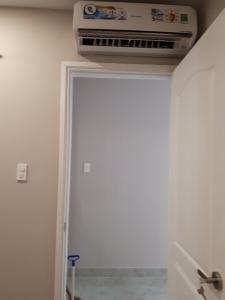 Cửa chính căn hộ THE GOLD VIEW Bán căn hộ The Gold View, diện tích 80.7m2