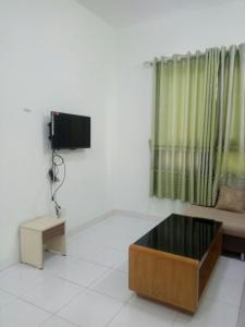 Phòng khách, Căn hộ Topaz Garden, Quận Tân Phú Căn hộ tầng 14 Topaz Garden hướng Đông Bắc thoáng mát, đầy đủ nội thất.