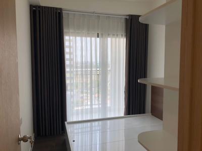 Phòng khách căn hộ The Sun Avenue Căn hộ tầng 19 The Sun Avenue, view Landmark 81.