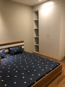 Phòng ngủ The Gold View, Quận 4 Căn hộ The Gold View hướng Đông Bắc đón view hồ bơi.