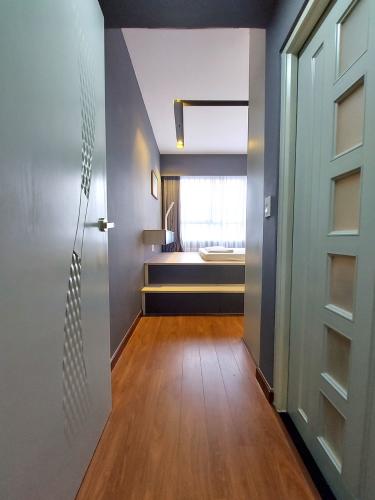 Căn hộ The Botanica, Tân Bình Căn hộ The Botanica tầng 08 ban công hướng Đông Nam