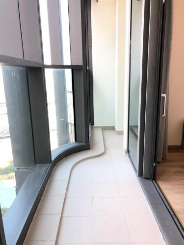 Căn hộ Vinhomes Central Park, Bình Thạnh Căn hộ Vinhomes Central Park tầng trung, thiết kế hiện đại.