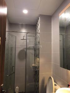 Phòng tắm The EverRich Infinity, Quận 5 Căn hộ The EverRich Infinity tầng cao, ban công hướng Tây.