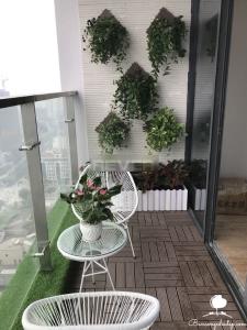 Ban công The Gold View, Quận 4 Căn hộ Officetel The Gold View hướng Đông Nam, đầy đủ nội thất.