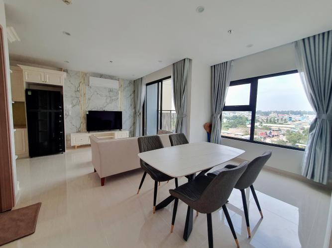 Phòng khách căn hộ Vinhomes Grand Park Căn hộ Vinhomes Grand Park bàn giao nội thất đầy đủ, view thành phố.