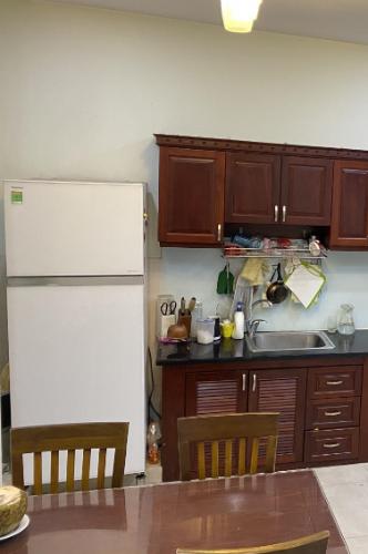 Phòng bếp nhà Quận Bình Thạnh Nhà phố Q.Bình Thạnh hướng Bắc gồm 1 trệt 3 lầu, sổ hồng riêng.