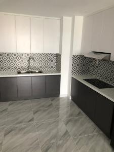 Bếp Saigon South Residence  Căn hộ Saigon South Residence tầng 11, ban công hướng Đông.