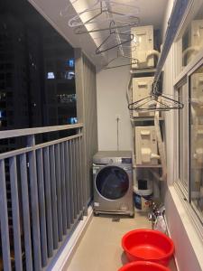 loggia căn hộ sunrise riverside Bán căn hộ tầng cao Sunrise Riverside đầy đủ nội thất, dọn vào ở ngay.