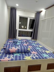 Phòng ngủ Diamond Riverside, Quận 8 Căn hộ Diamond Riverside ban công hướng Nam, nội thất cơ bản.