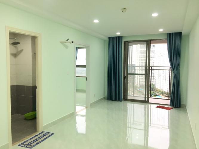 Phòng khách Căn hộ Saigon South Residence Căn hộ Saigon South Residence ban công hướng Nam, nội thất cơ bản.