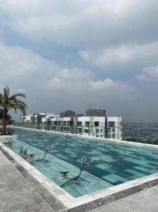 Tiện ích hồ bơi River Panorama, Quận 7 Căn hộ River Panorama tầng cao, ban công hướng Bắc.