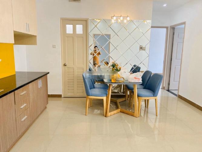 Phòng bếp chung cư Đức Khải, Quận 2 Căn hộ chung cư Đức Khải ban công hướng Đông, đầy đủ nội thất.