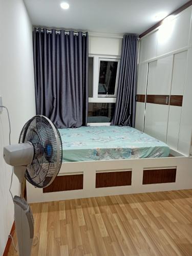 Phòng ngủ Diamond Riverside, Quận 8 Căn hộ Diamond Riverside ban công hướng Nam, nội thất cơ bản.