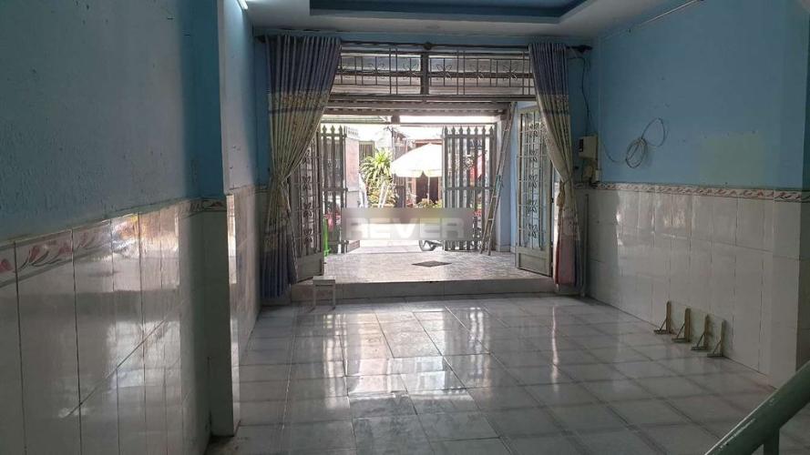 Bên trong nhà phố Chiến Lược, Bình Tân Nhà phố hướng Tây, hẻm xe tải 8m, diện tích 140m2.