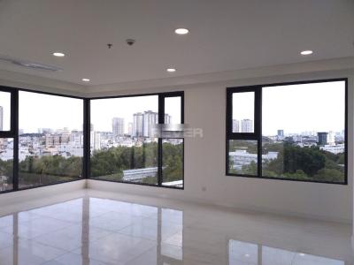 Phòng khách Kingdom 101, Quận 10 Căn hộ Kingdom 101 view thành phố, tầng trung.