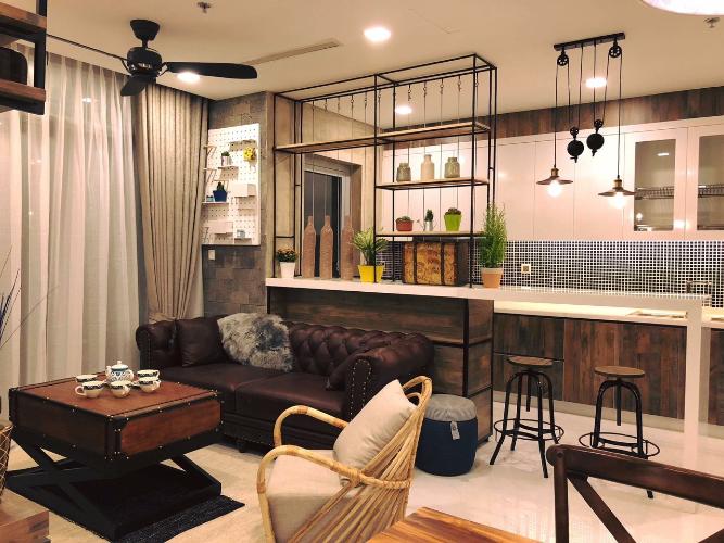 Phòng khách căn hộ Vinhomes Central Park, Quận Bình Thạnh Căn hộ tầng 26 Vinhomes Central Park đầy đủ nội thất hiện đại.