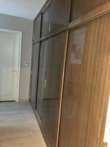 Phòng ngủ Vinhomes Golden River, Quận 1 CĂN HỘ VINHOMES GOLDEN RIVER HƯỚNG ĐÔNG BẮC