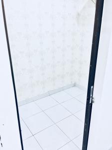 Phòng tắm căn hộ chung cư Nguyễn Thiện Thuật, Quận 3 Căn hộ chung cư Nguyễn Thiện Thuật hướng Tây Nam, view thành phố.