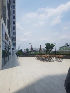 Viva Riverside, Quận 6 Căn hộ Office-tel Viva Riverside nội thất cơ bản, ban công thoáng mát.