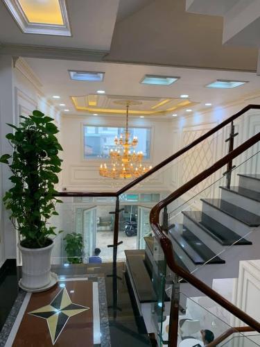 Bên trong nhà phố Nhà phố khu Lux Home Gardens diện tích sử dụng 220m2, hướng Tây.