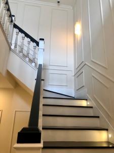 Không gian nhà phố Huyện Nhà Bè Nhà phố hướng Đông Nam diện tích 126m2, bàn giao đầy đủ nội thất.