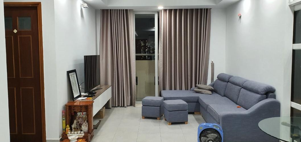 Phòng khách NewTown Apartment, Thủ Đức Căn hộ Newtown Apartment hướng Đông Nam, nội thất cơ bản.