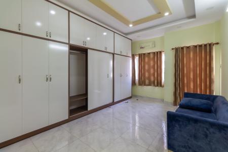 Nhà phố quận 7 Nhà phố mặt tiền hướng Nam, khu dân cư an ninh yên tĩnh.