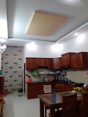 Phòng bếp nhà phố Quận 7 Bán nhà 3 tầng hẻm Huỳnh Tấn Phát, Quận 7, sổ hồng, cách MT Huỳnh Tấn Phát khoảng 300m